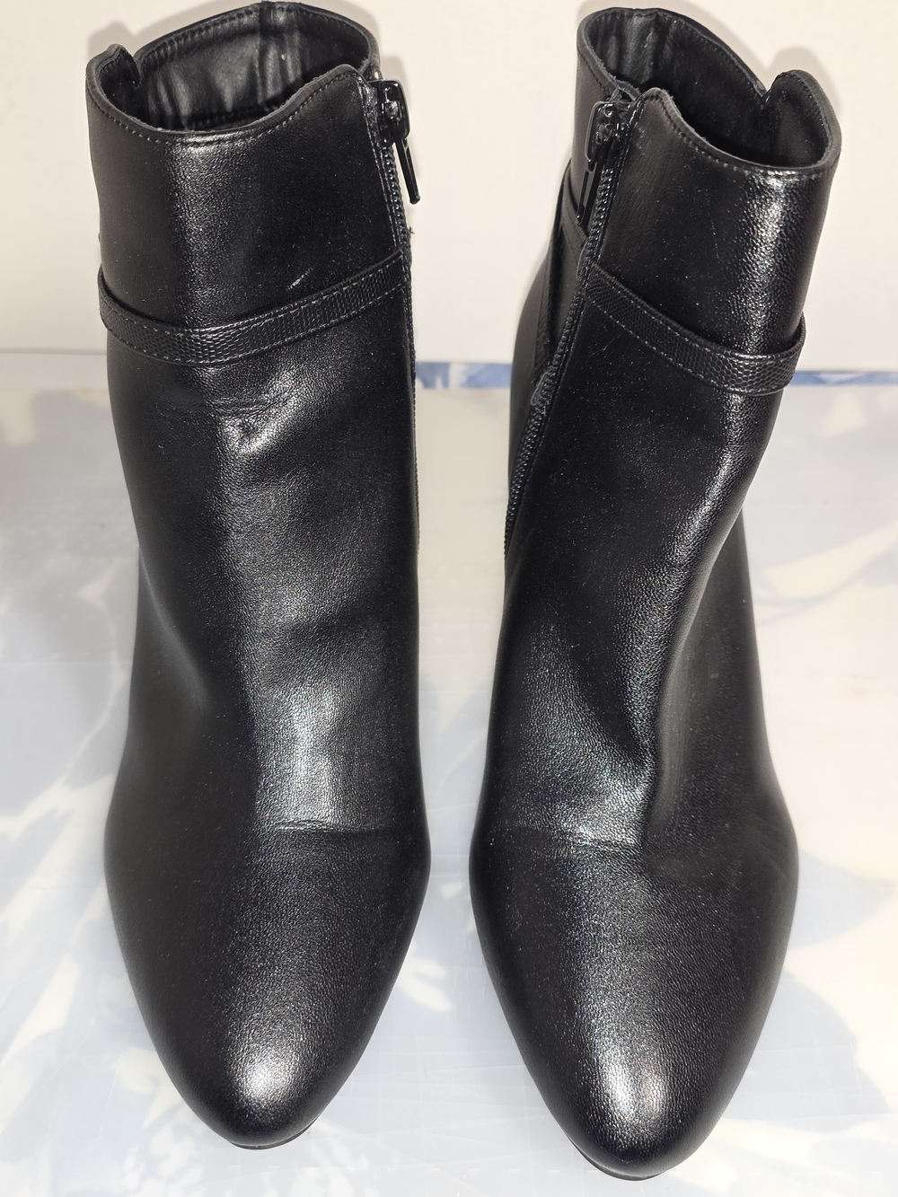 LifeStride Guild Black Women's Ankle Boots - Sleek Zip Closure